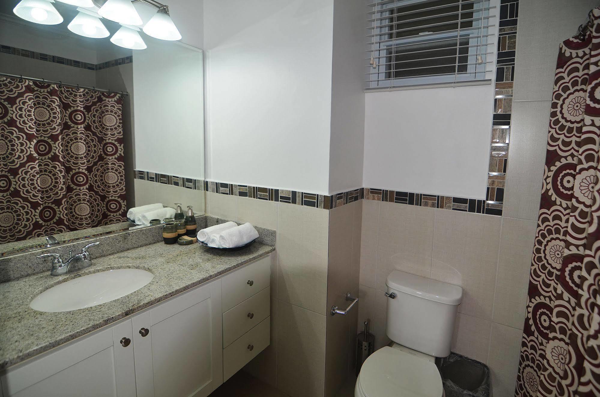 Kingsway New Kingston Guest Apartment II ภายนอก รูปภาพ
