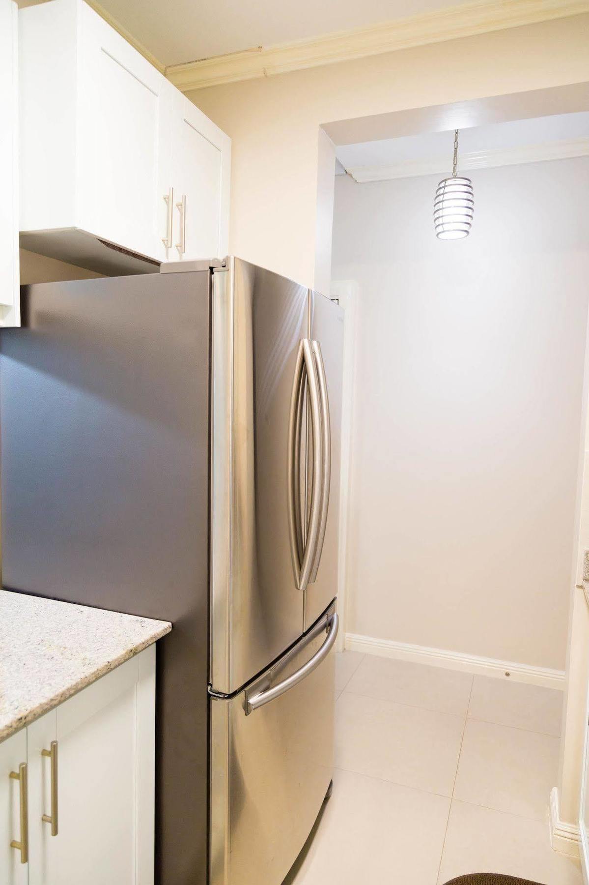 Kingsway New Kingston Guest Apartment II ภายนอก รูปภาพ