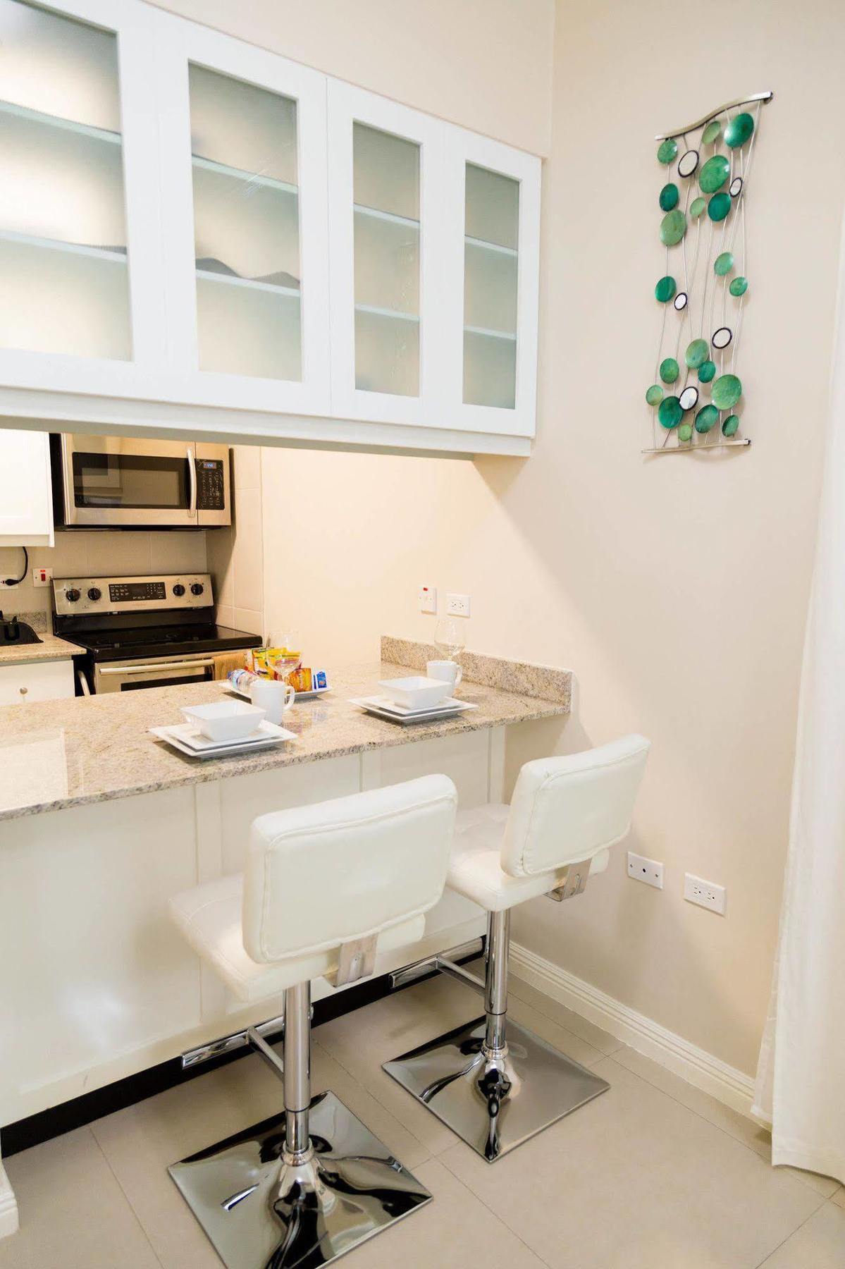 Kingsway New Kingston Guest Apartment II ภายนอก รูปภาพ