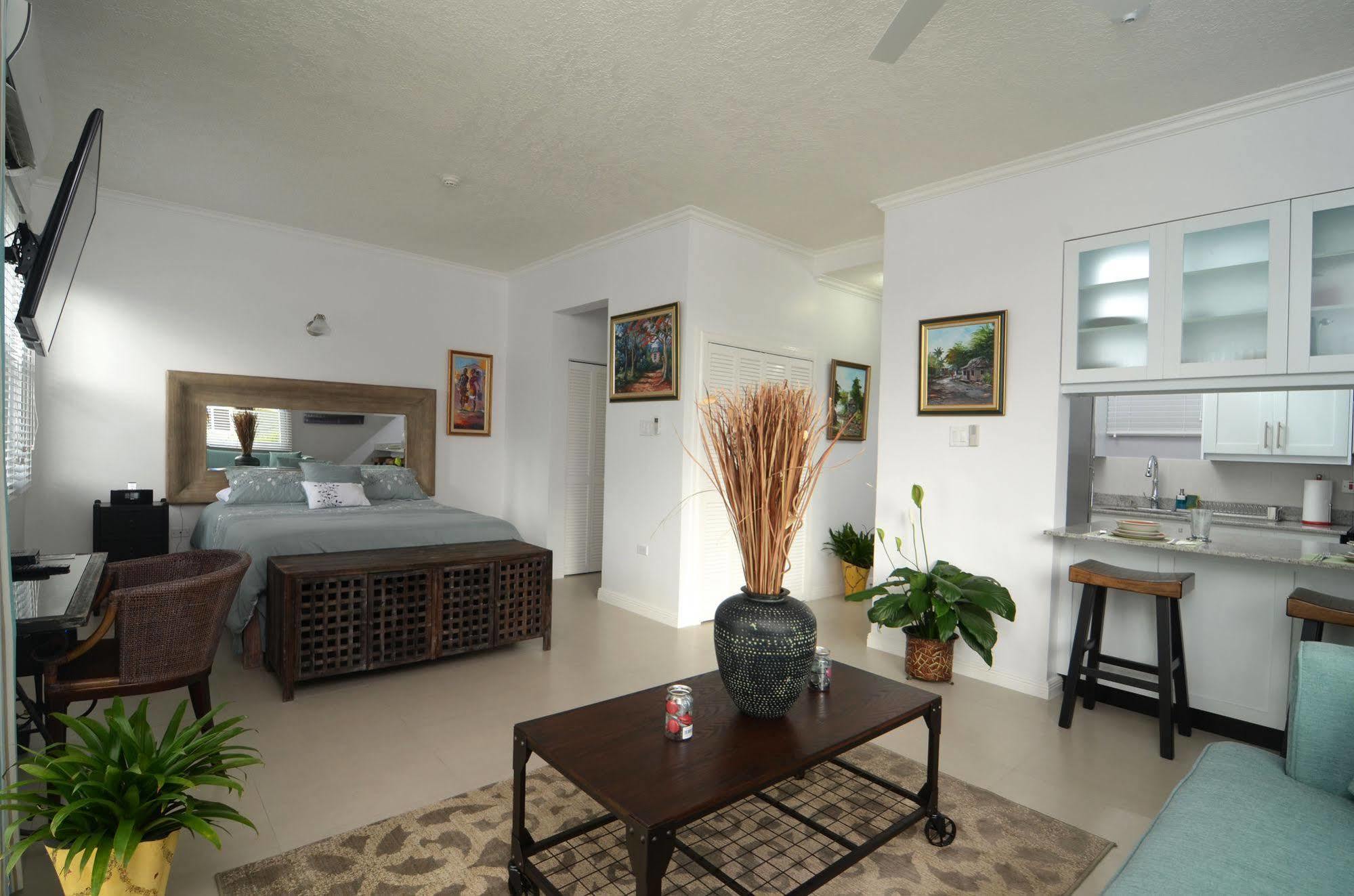 Kingsway New Kingston Guest Apartment II ภายนอก รูปภาพ